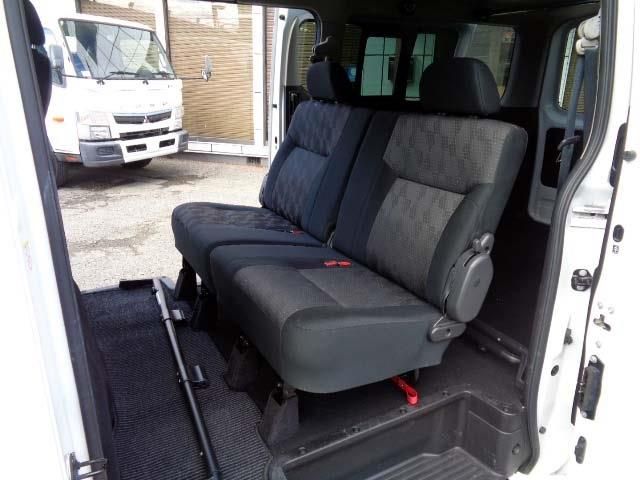 CARAVAN van 2WD