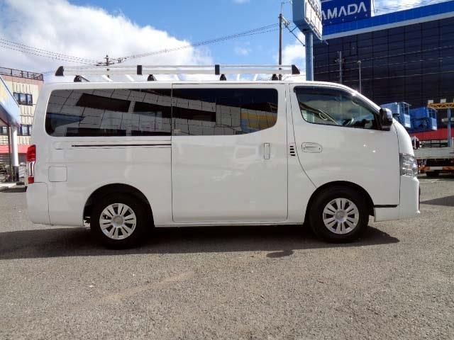 CARAVAN van 2WD