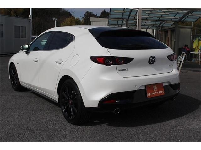 MAZDA3 FASTBACK