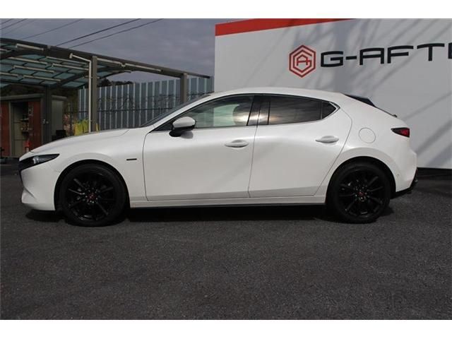 MAZDA3 FASTBACK