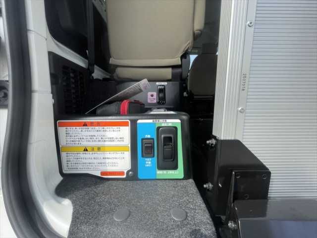 NV200 Vanette Van (LV Series)