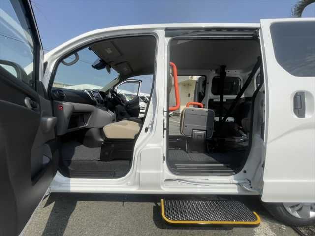 NV200 Vanette Van (LV Series)