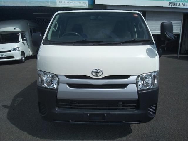 REGIUSACE van 4WD