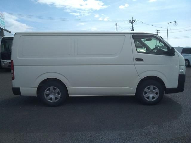 REGIUSACE van 4WD