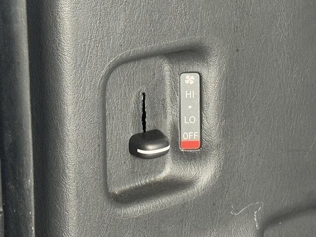 HIACE van 2WD