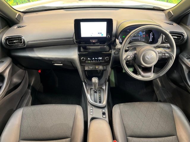 YARIS CROSS HYBRID