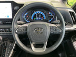 VOXY HYBRID