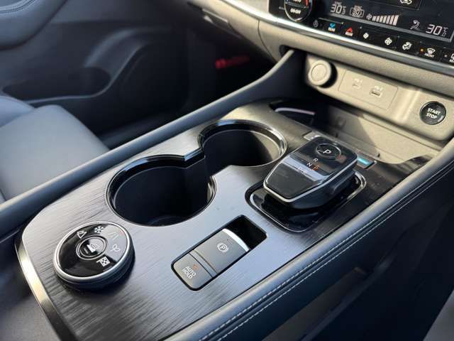 X-TRAIL HYBRID 4WD