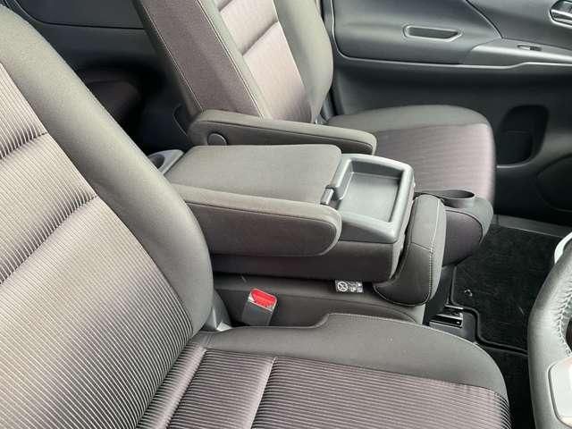 SERENA S-HYBRID 4WD