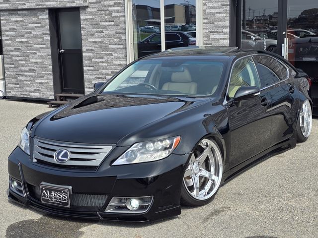 LEXUS LS460