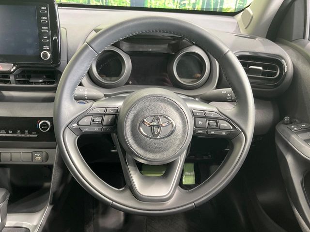 YARIS CROSS HYBRID