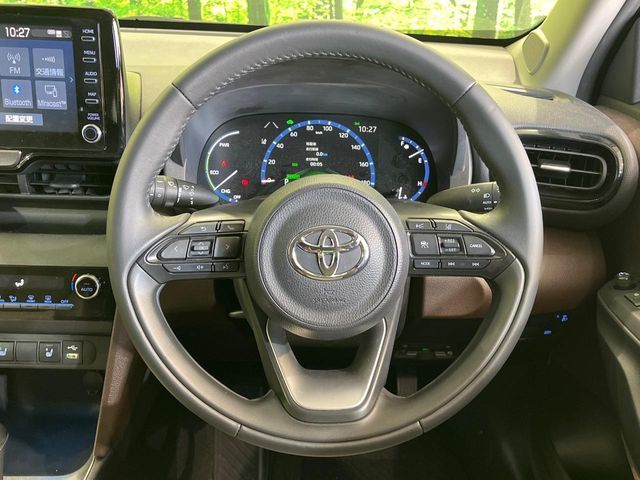 YARIS CROSS HYBRID
