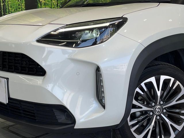 YARIS CROSS HYBRID
