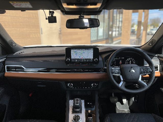 OUTLANDER PHEV