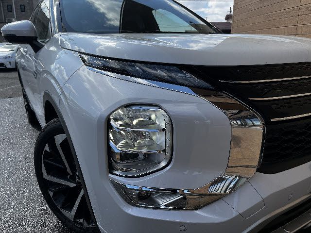 OUTLANDER PHEV