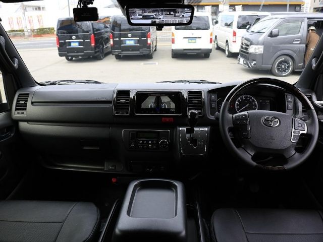 HIACE van 2WD