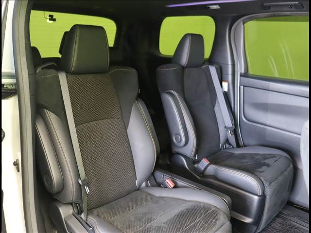 ALPHARD hybrid 4WD