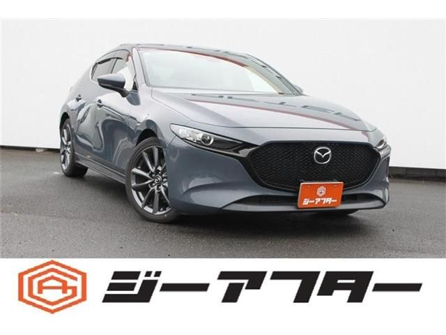 MAZDA3 FASTBACK