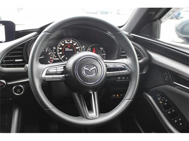 MAZDA3 FASTBACK