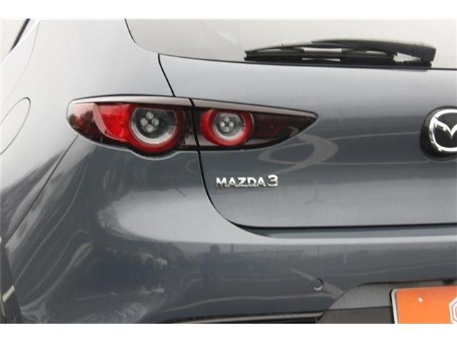 MAZDA3 FASTBACK