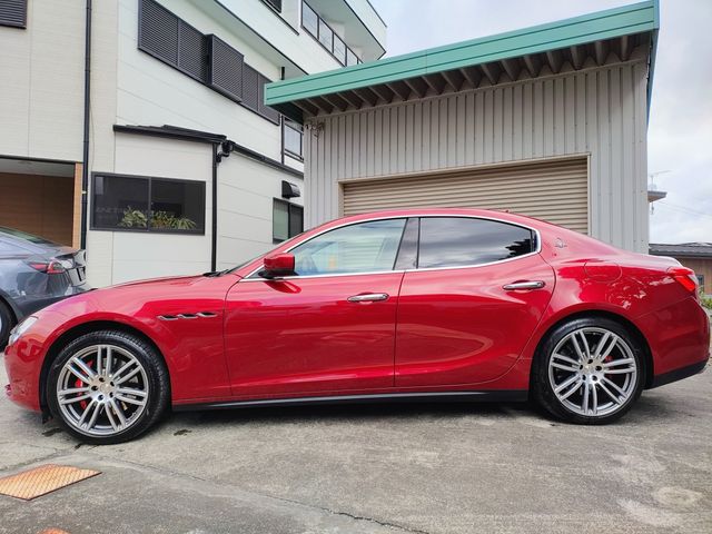 MASERATI GHIBLI Sedan
