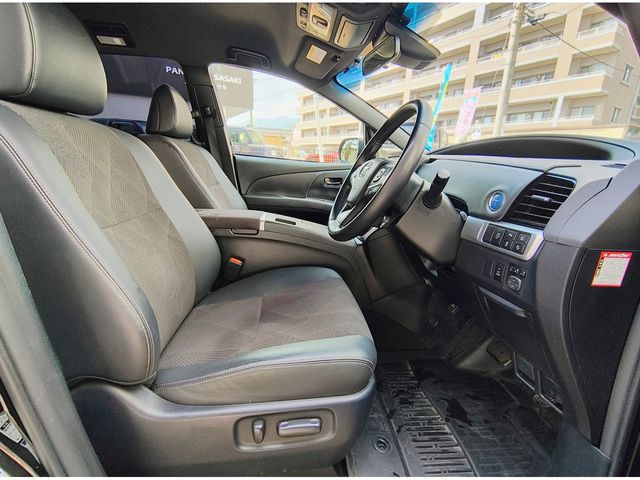 ESTIMA HYBRID 4WD