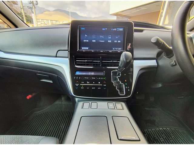 ESTIMA HYBRID 4WD