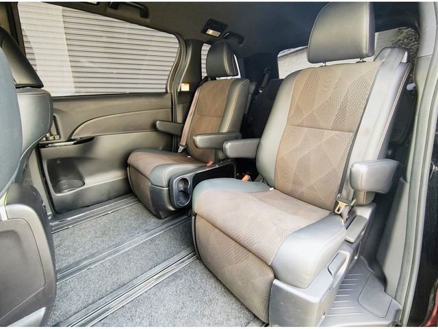 ESTIMA HYBRID 4WD
