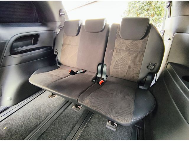 ESTIMA HYBRID 4WD
