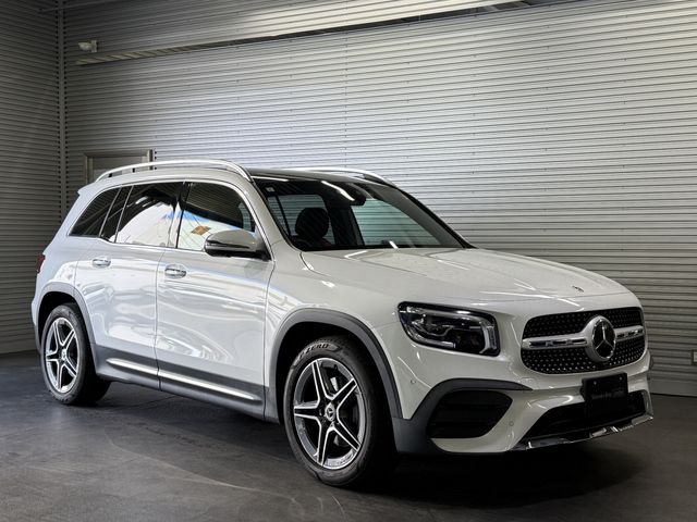 MERCEDES BENZ GLB