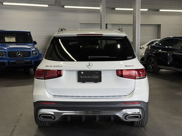 MERCEDES BENZ GLB