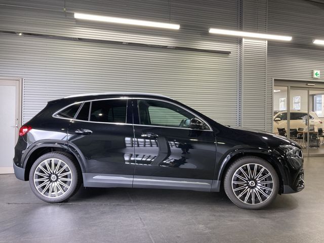 MERCEDES BENZ GLA class