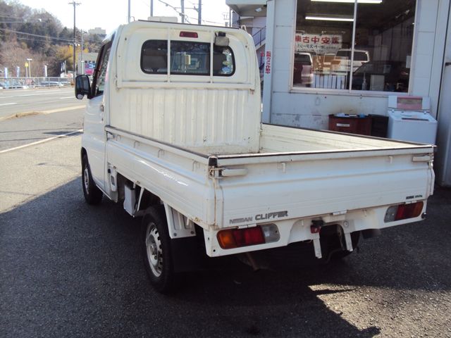 CLIPPER truck