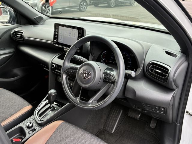 YARIS CROSS HYBRID