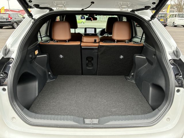 YARIS CROSS HYBRID