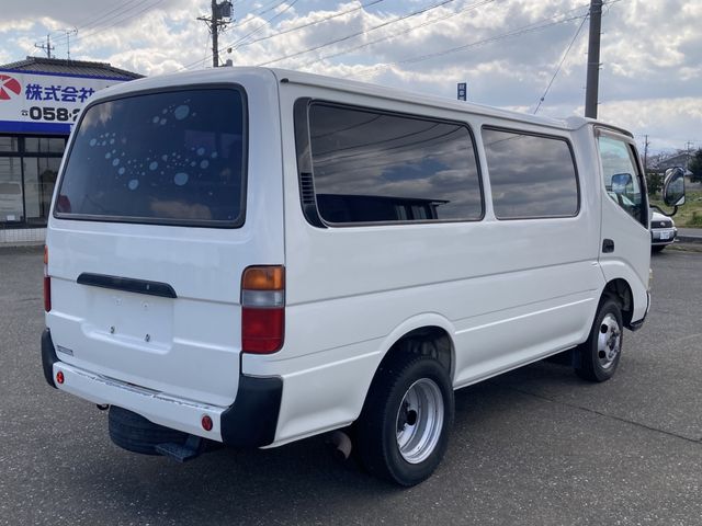 DUTRO Route Van
