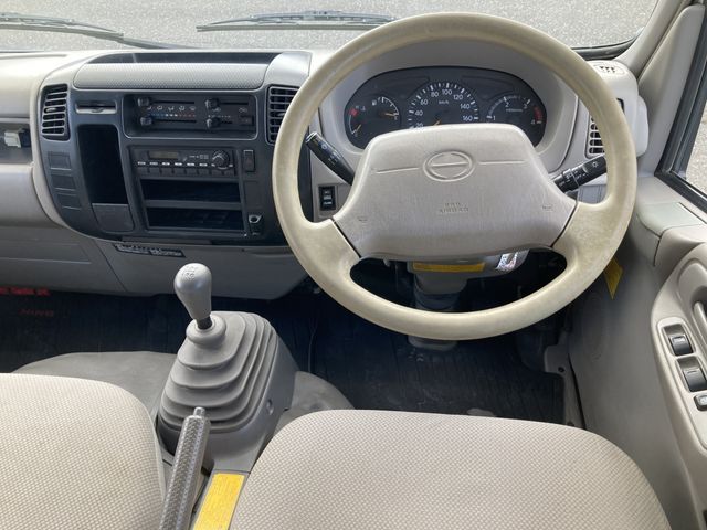 DUTRO Route Van