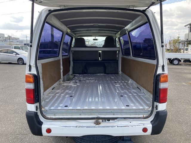 DUTRO Route Van