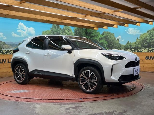 YARIS CROSS HYBRID