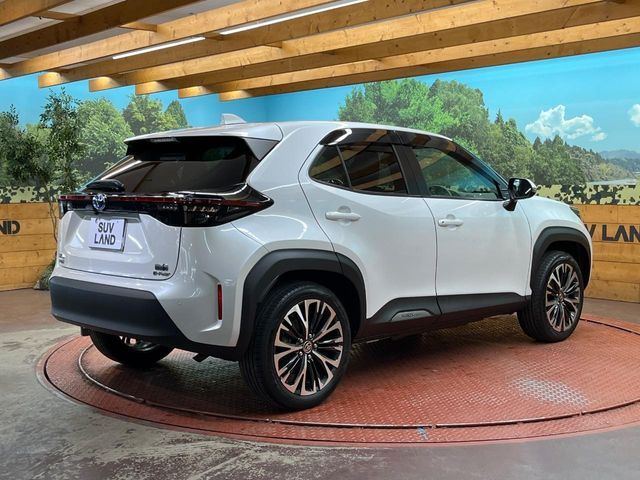 YARIS CROSS HYBRID