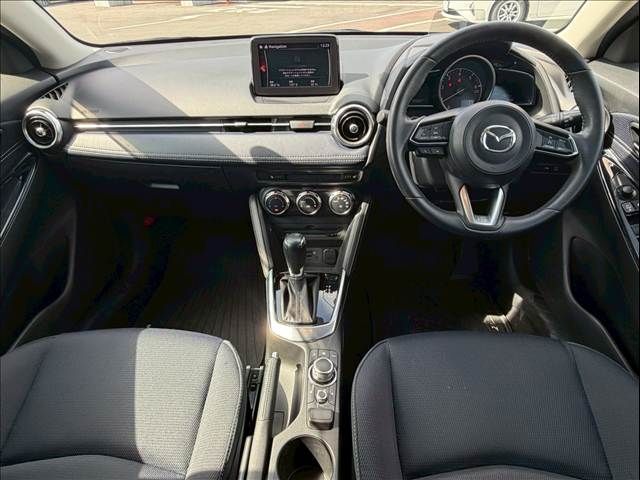 MAZDA2