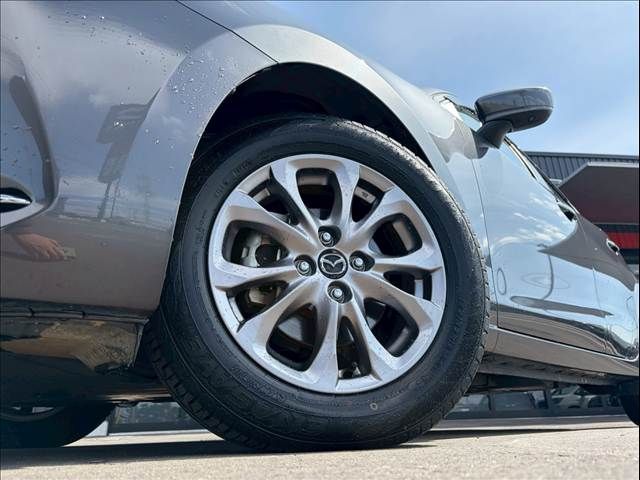 MAZDA2