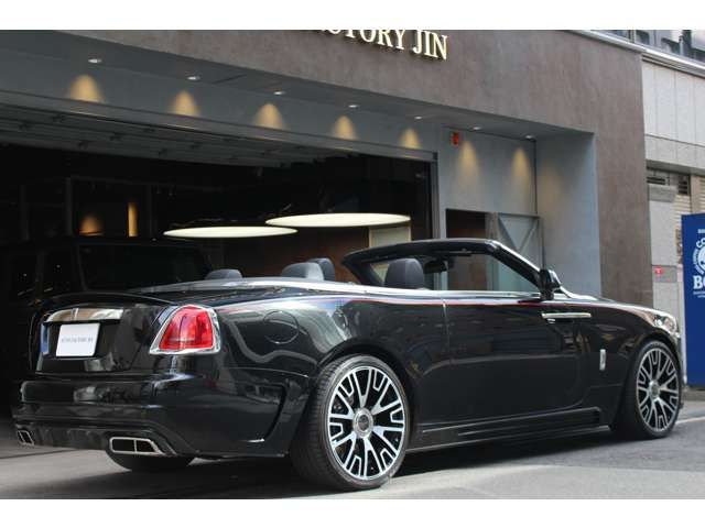 ROLLS-ROYCE open