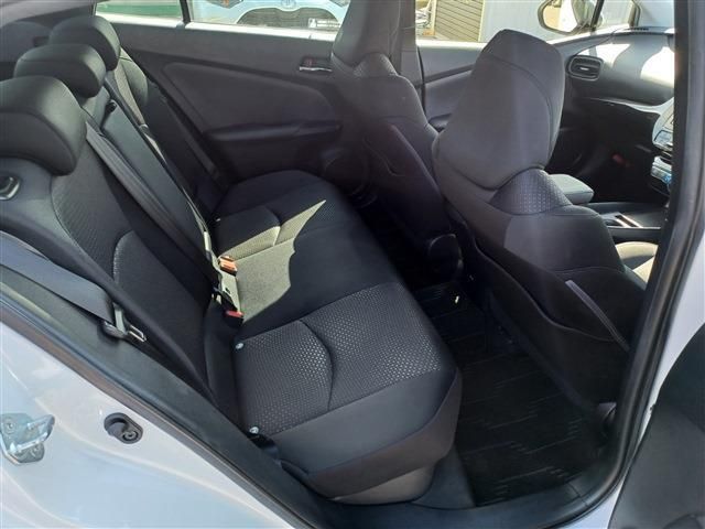 PRIUS 4WD
