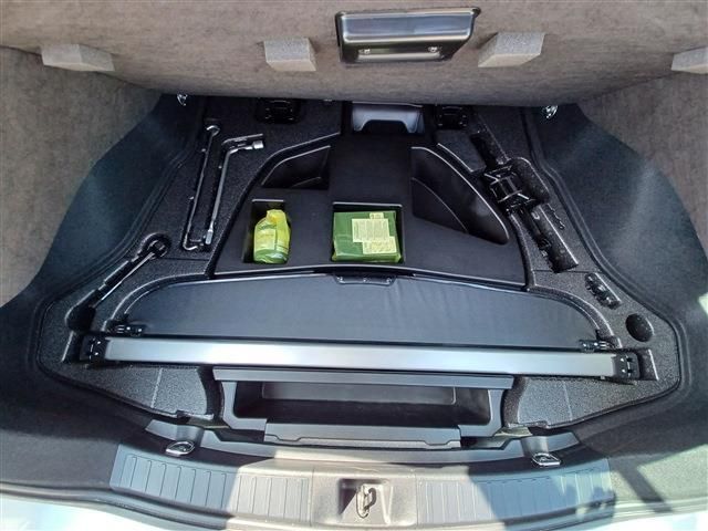 PRIUS 4WD