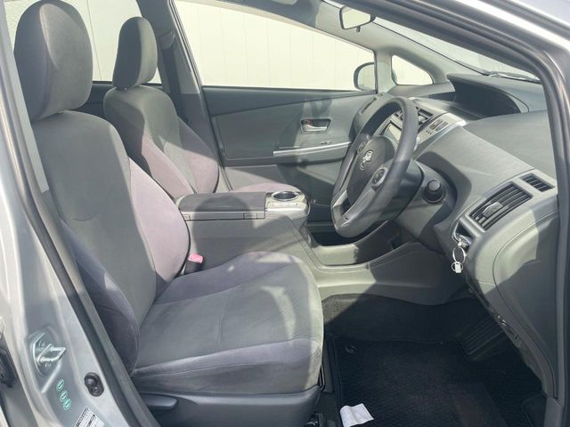 PRIUS Alpha