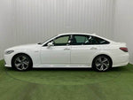 CROWN sedan hybrid