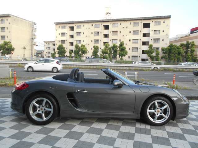 PORSCHE BOXSTER