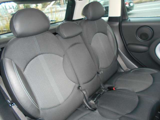 BMW MINI COOPER D CROSSOVER