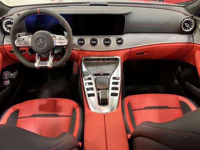 MERCEDES AMG GT 4D coupe